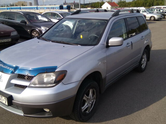 Mitsubishi Outlander 2003 року