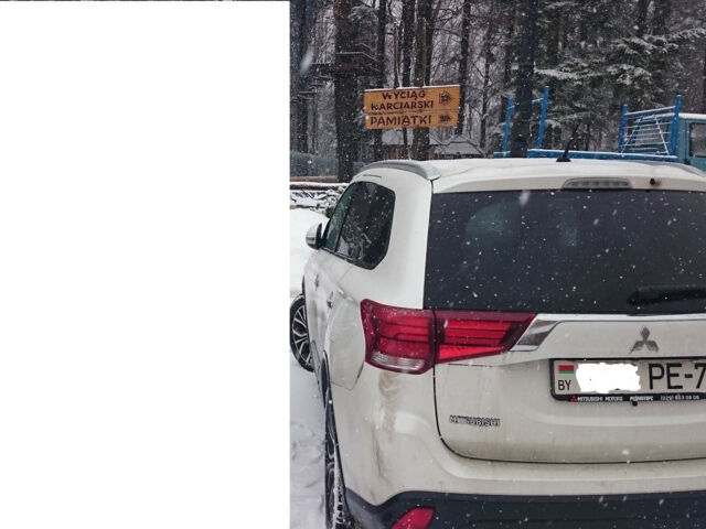 Мицубиси Аутлендер 2015 года Mitsubishi Outlander 2015 года
