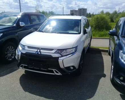 Mitsubishi Outlander 2019 года