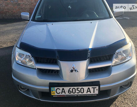 Mitsubishi Outlander 2009 року