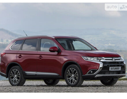 Mitsubishi Outlander 2015 года