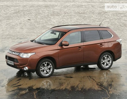 Mitsubishi Outlander 2008 года