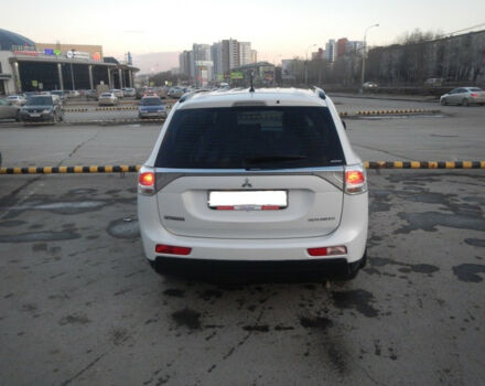 Mitsubishi Outlander 2013 года - Фото 2 авто