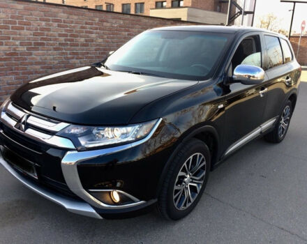 Mitsubishi Outlander 2016 року