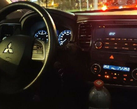 Mitsubishi Outlander 2012 года - Фото 3 авто