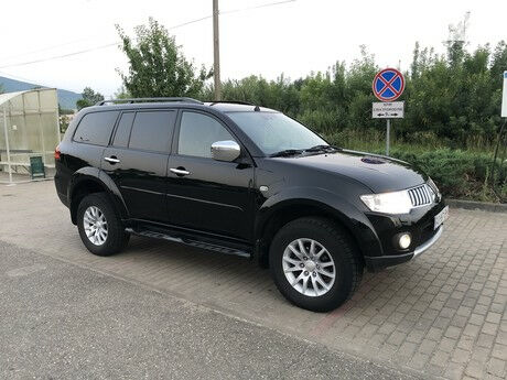 Mitsubishi Pajero Sport 2012 року