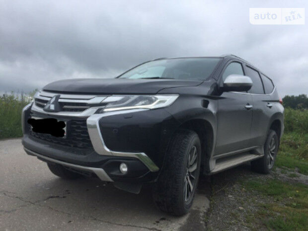 Mitsubishi Pajero Sport 2018 года