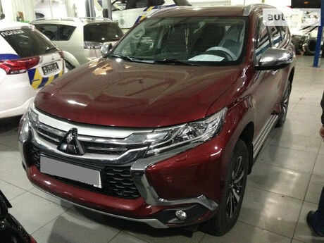 Mitsubishi Pajero Sport 2018 року