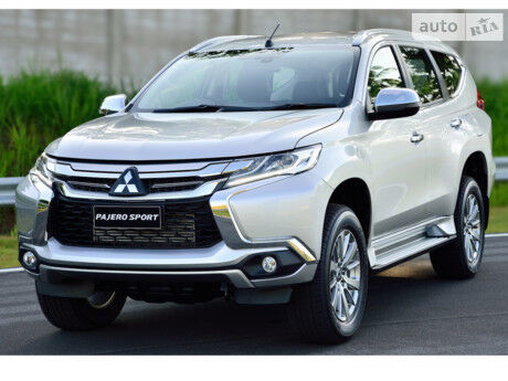 Mitsubishi Pajero Sport 2012 року