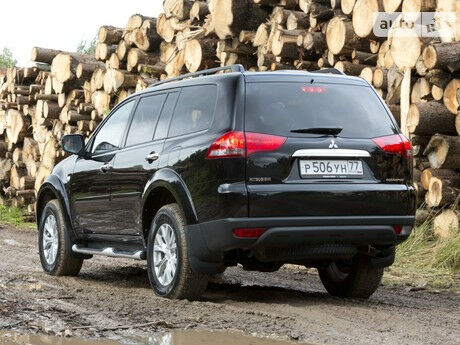 Mitsubishi Pajero Sport 2009 года