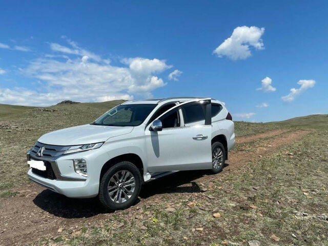 Mitsubishi Pajero Sport 2020 года