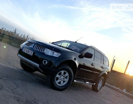 Mitsubishi Pajero Sport 2011 року