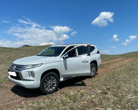 Mitsubishi Pajero Sport 2020 года