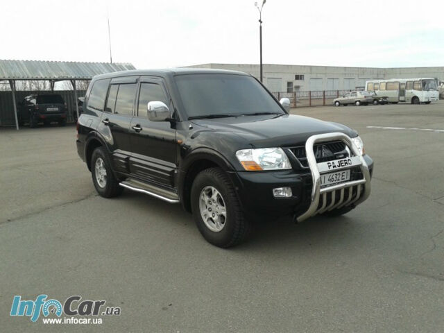 Mitsubishi Pajero Wagon 2000 года