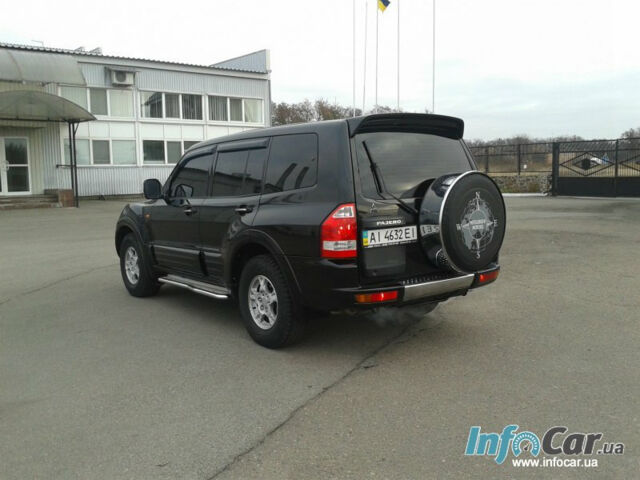 Mitsubishi Pajero Wagon 2000 года