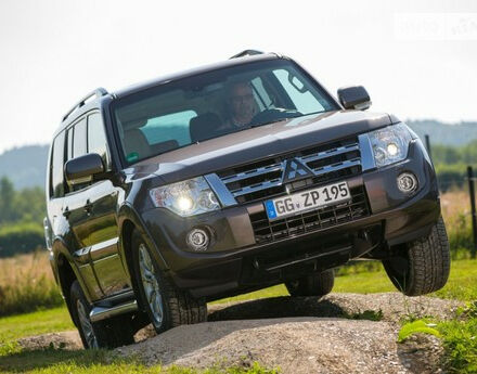 Mitsubishi Pajero Wagon 2009 року