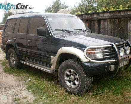 Mitsubishi Pajero Wagon 1996 года - Фото 2 авто