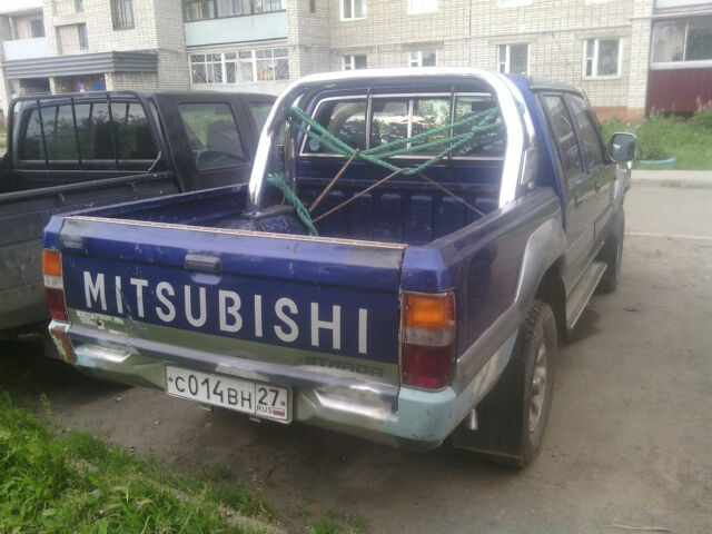 Mitsubishi Pajero 1990 года