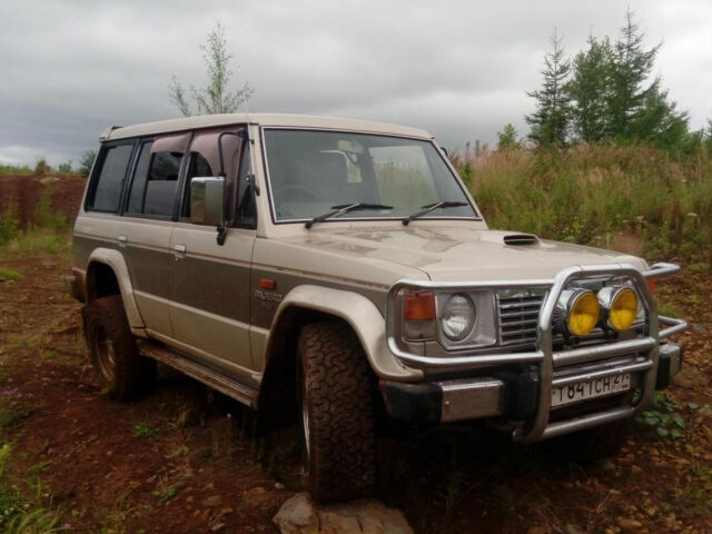 Mitsubishi Pajero 1990 года