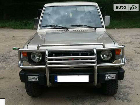 Мицубиси Паджеро 2008 року Mitsubishi Pajero 2008 року