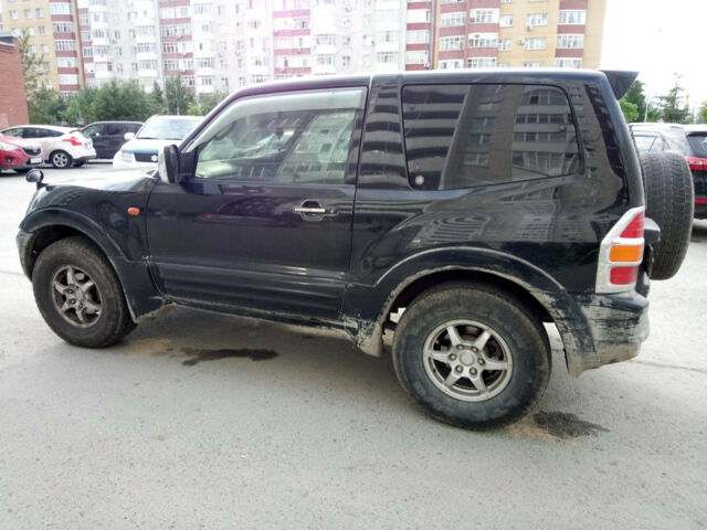 Mitsubishi Pajero 1999 року