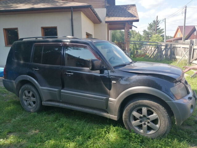 Mitsubishi Pajero 2005 года