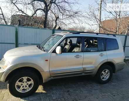 Mitsubishi Pajero 2002 года