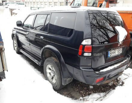 Mitsubishi Pajero 1999 года