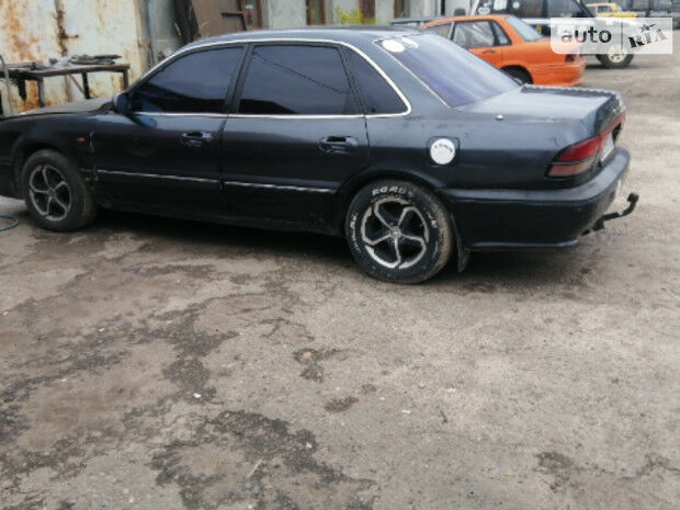 Mitsubishi Sigma 1994 года