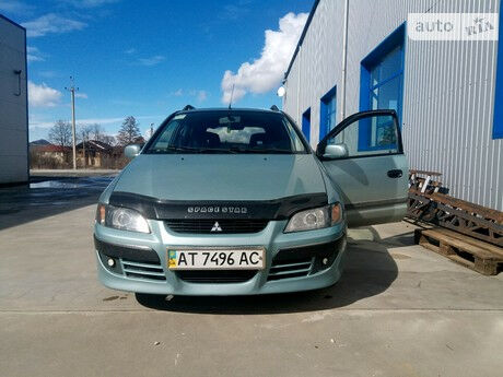 Mitsubishi Space Star 2004 года