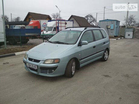 Mitsubishi Space Star 2003 року