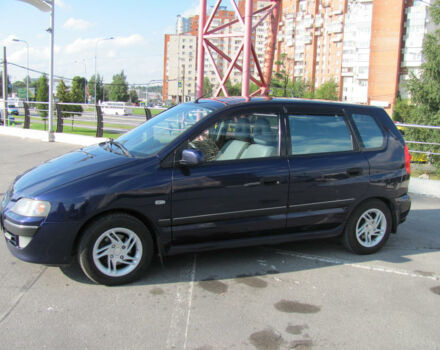 Mitsubishi Space Star 2003 року