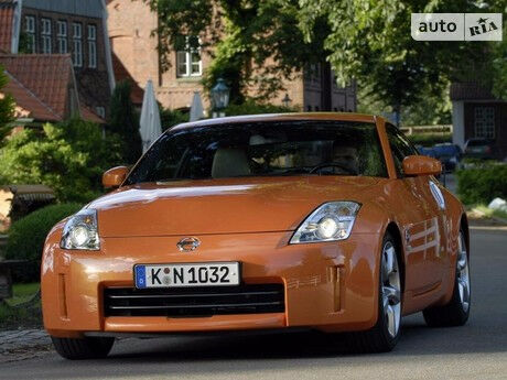 Nissan 350Z 2004 року