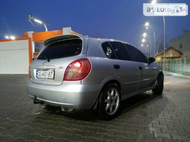 Nissan Almera 2004 року