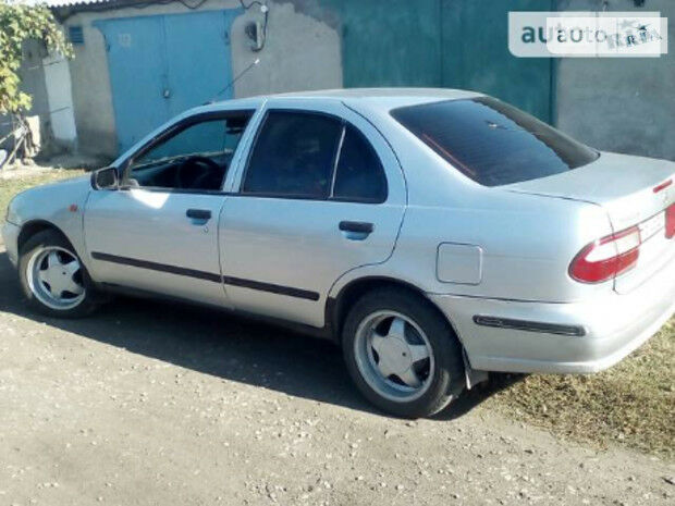 Nissan Almera 1998 року