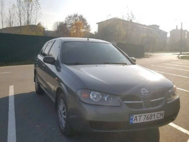 Nissan Almera 2003 року