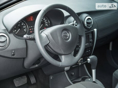 Nissan Almera 2014 года