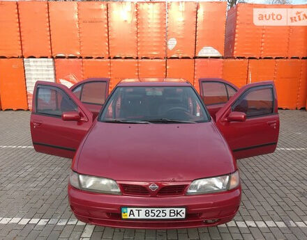 Nissan Almera 1996 года