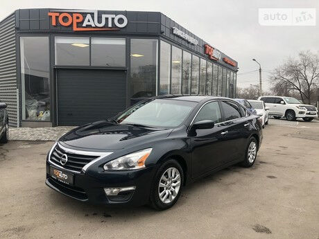 Nissan Altima 2015 года