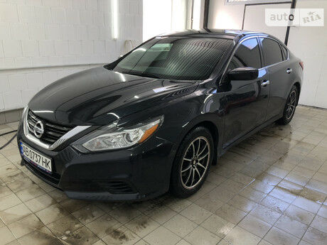 Nissan Altima 2016 года