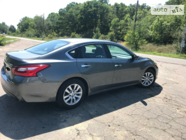 Ниссан Альтима 2017 года Nissan Altima 2017 года