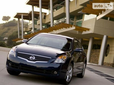 Ниссан Альтима 2013 года Nissan Altima 2013 года
