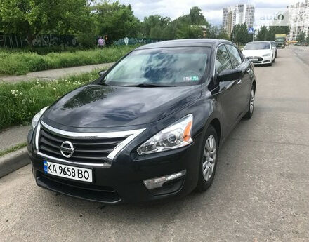 Nissan Altima 2012 року