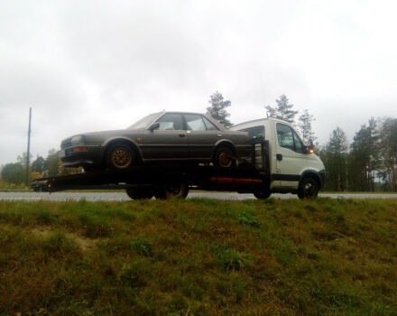 Nissan Bluebird 1986 року - Фото 2 автомобіля