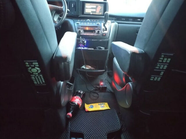 Nissan Elgrand 2005 року