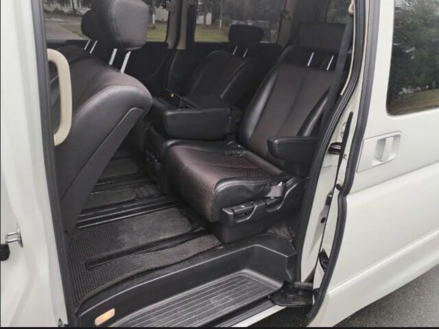 Nissan Elgrand 2005 року