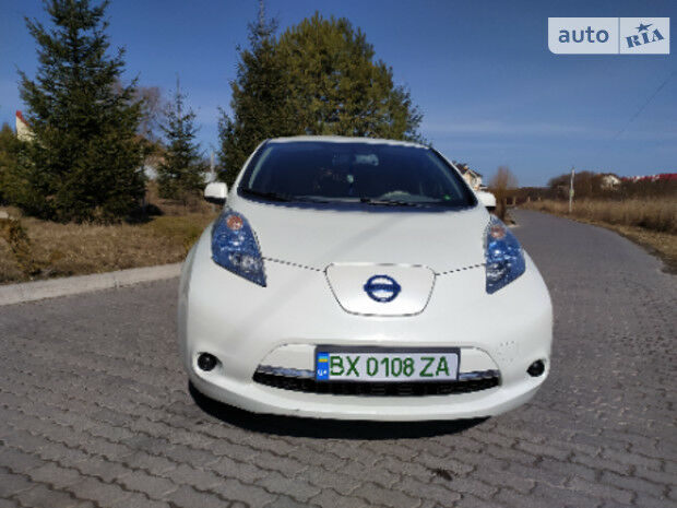 Nissan Leaf 2012 року