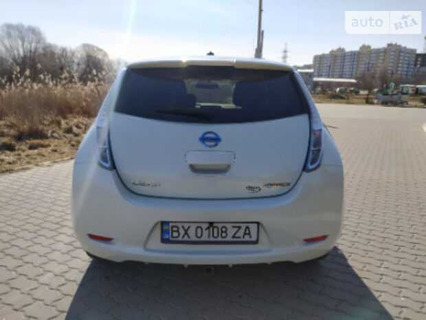 Nissan Leaf 2012 року