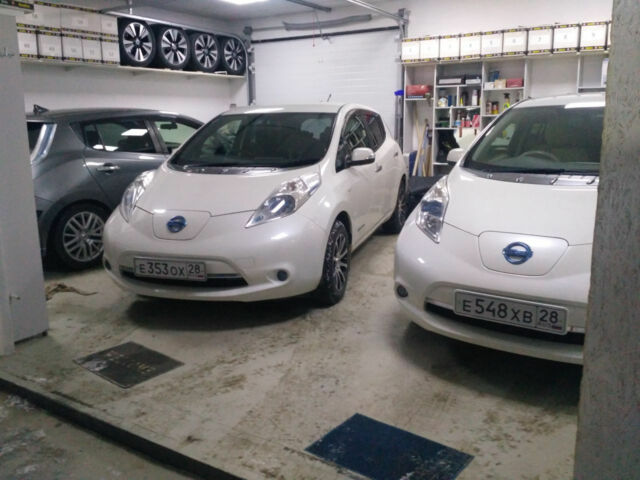 Nissan Leaf 2013 года