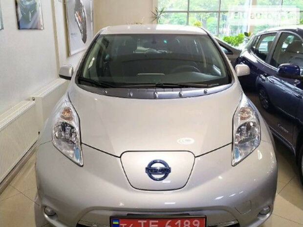 Nissan Leaf 2016 года